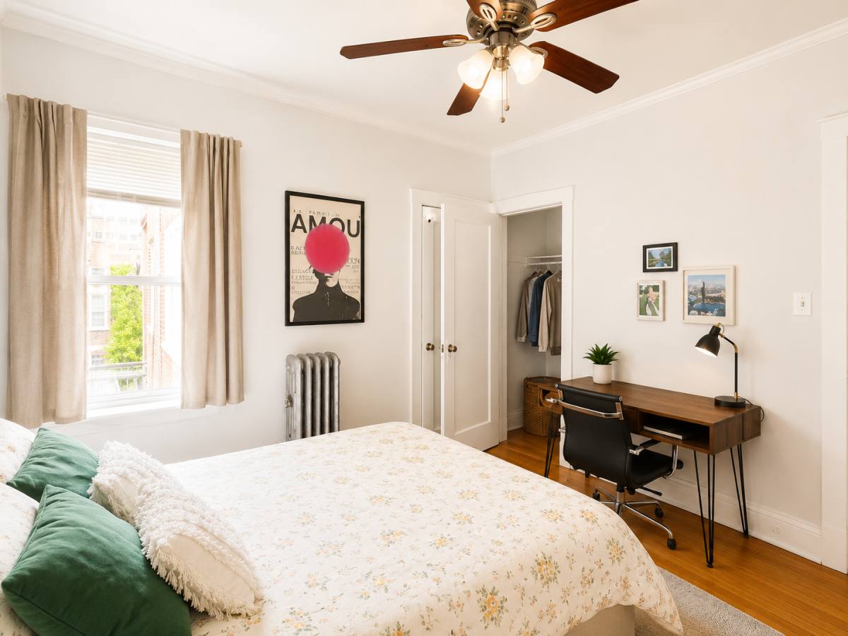 Apartment for rent at 444 W Arlington #3, Chicago, IL 60614