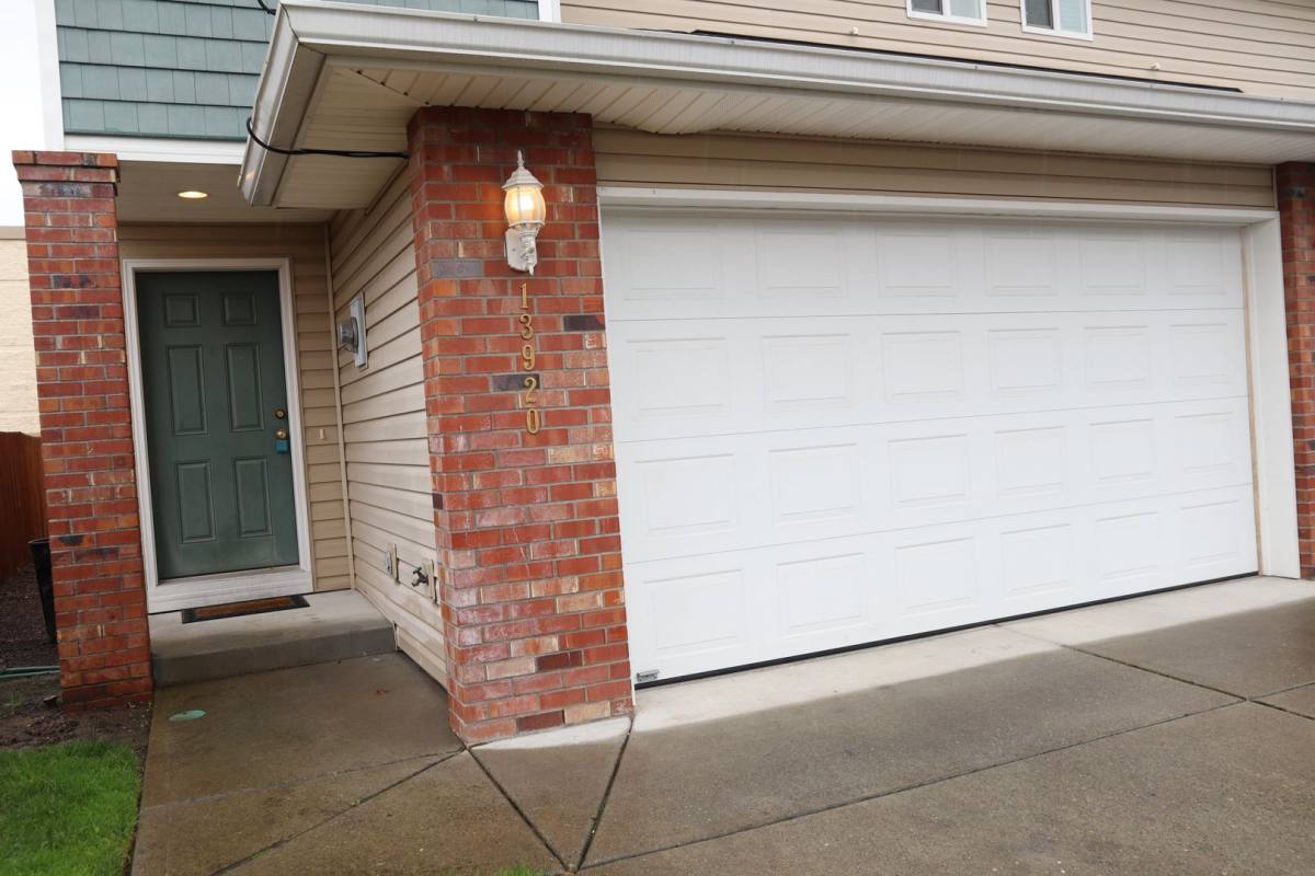 Townhouse for rent at 13920 NE 7th Court, Vancouver, WA 98685