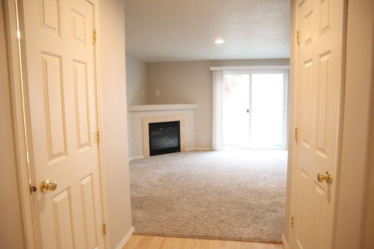 Townhouse for rent at 13920 NE 7th Court, Vancouver, WA 98685