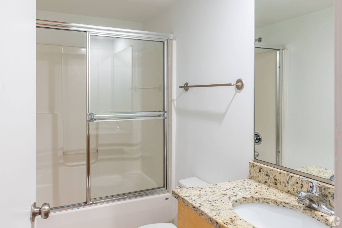 Apartment for rent at 15 N Union St, Petersburg, VA 23803