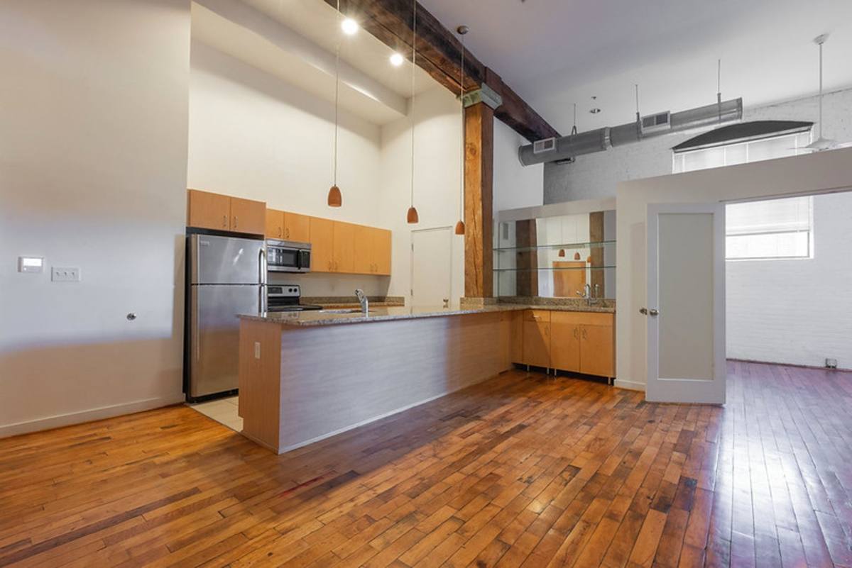 Apartment for rent at 15 N Union St, Petersburg, VA 23803