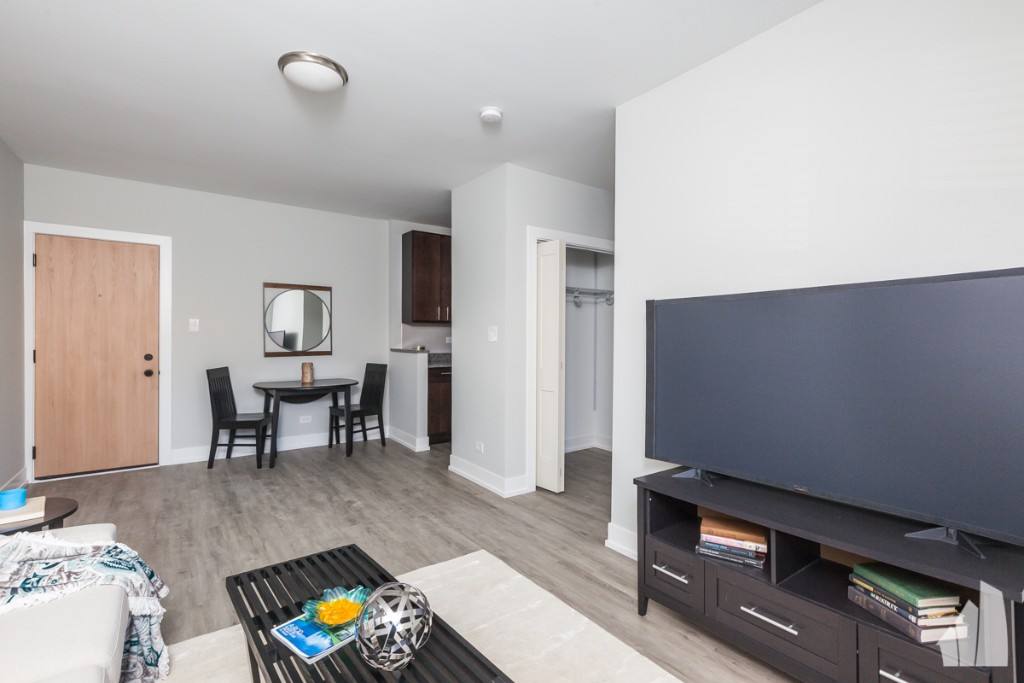 Apartment for rent at 713 W Brompton Ave #64, Chicago, IL 60657