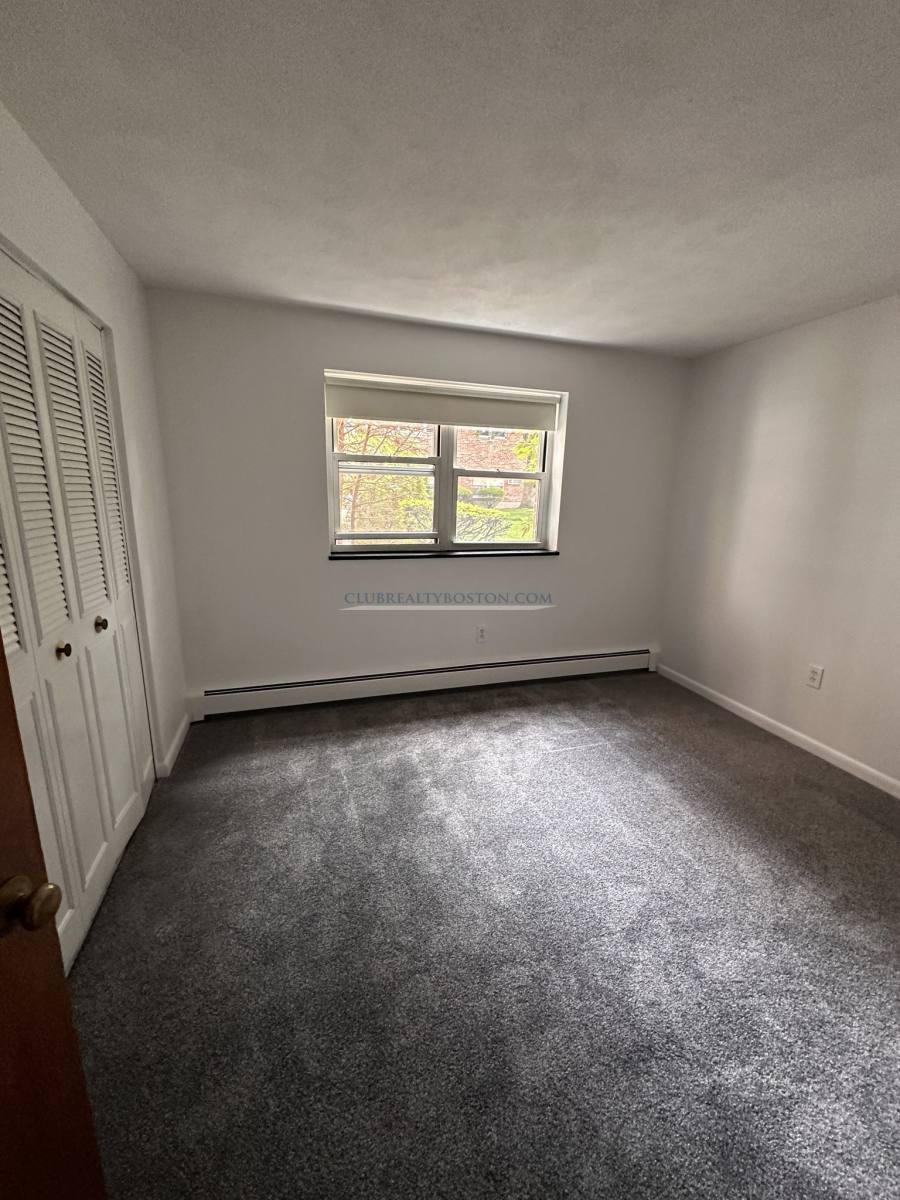 Apartment for rent at 163 Lexington #17, Auburndale, MA 02466