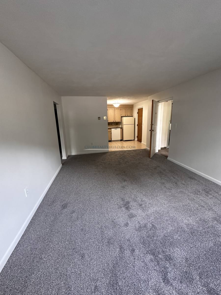 Apartment for rent at 163 Lexington #17, Auburndale, MA 02466