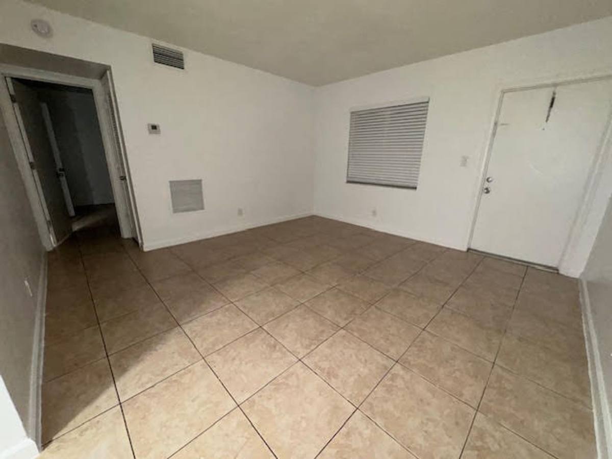 Apartment for rent at 75 SW 10th St, Fort Lauderdale, FL 33315