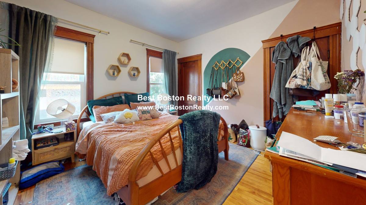 House for rent at 102 Raymond Ave, Somerville, MA 02144