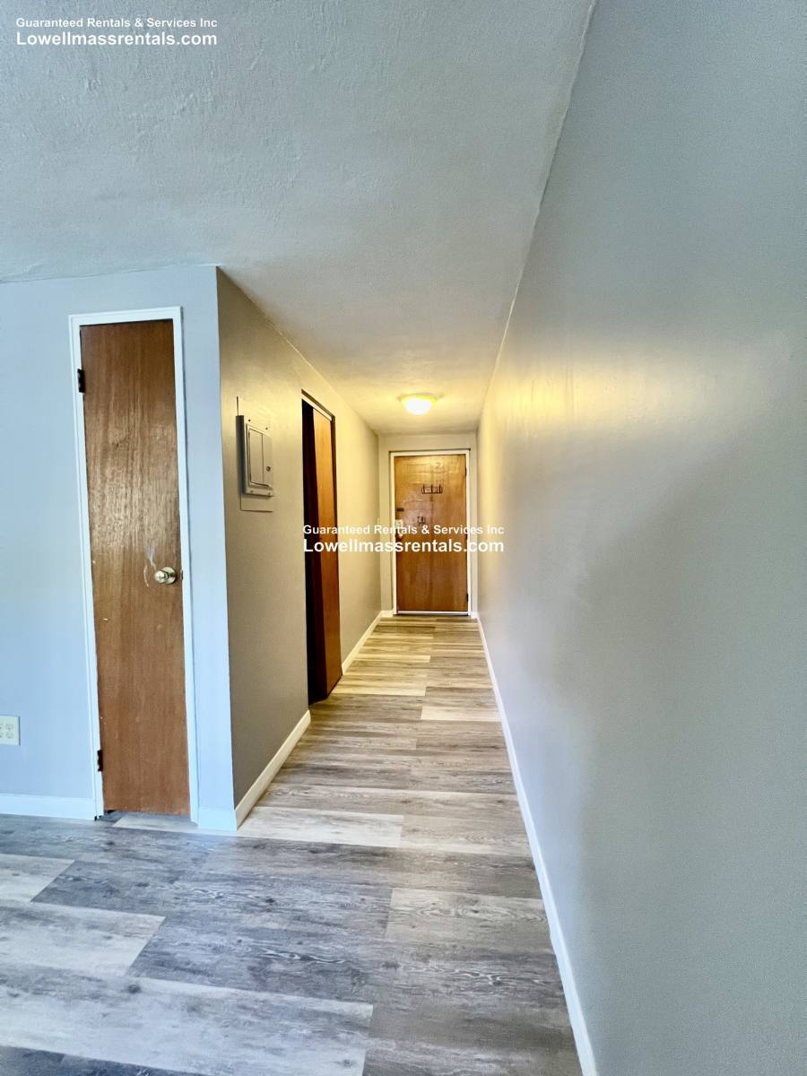Apartment for rent at 238 Chelsea St #10, Everett, MA 02149