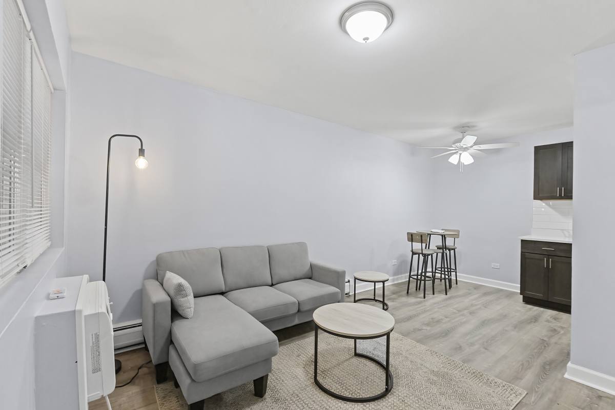 Apartment for rent at 4612 N Beacon #1C, Chicago, IL 60640