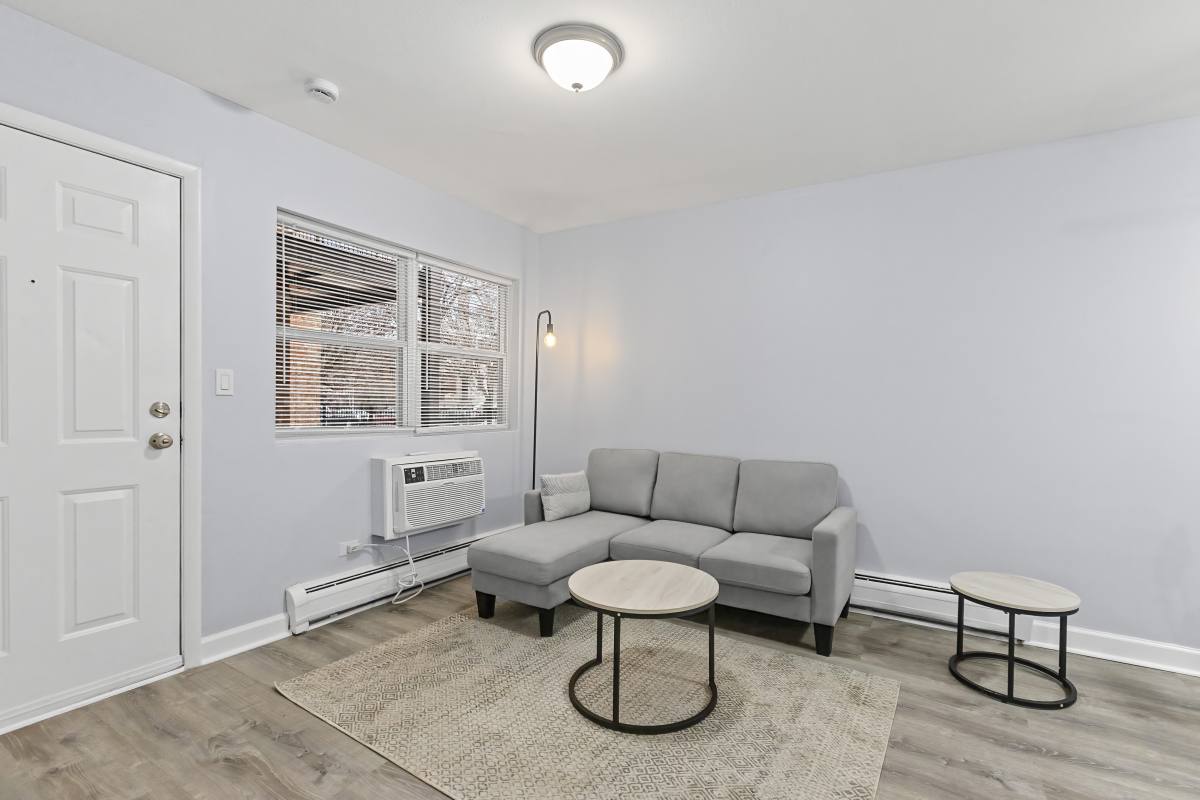 Apartment for rent at 4612 N Beacon #1C, Chicago, IL 60640