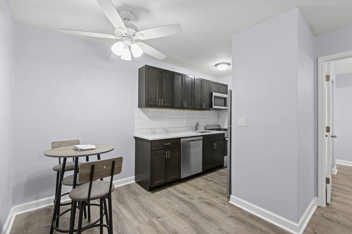 Apartment for rent at 4612 N Beacon #1C, Chicago, IL 60640