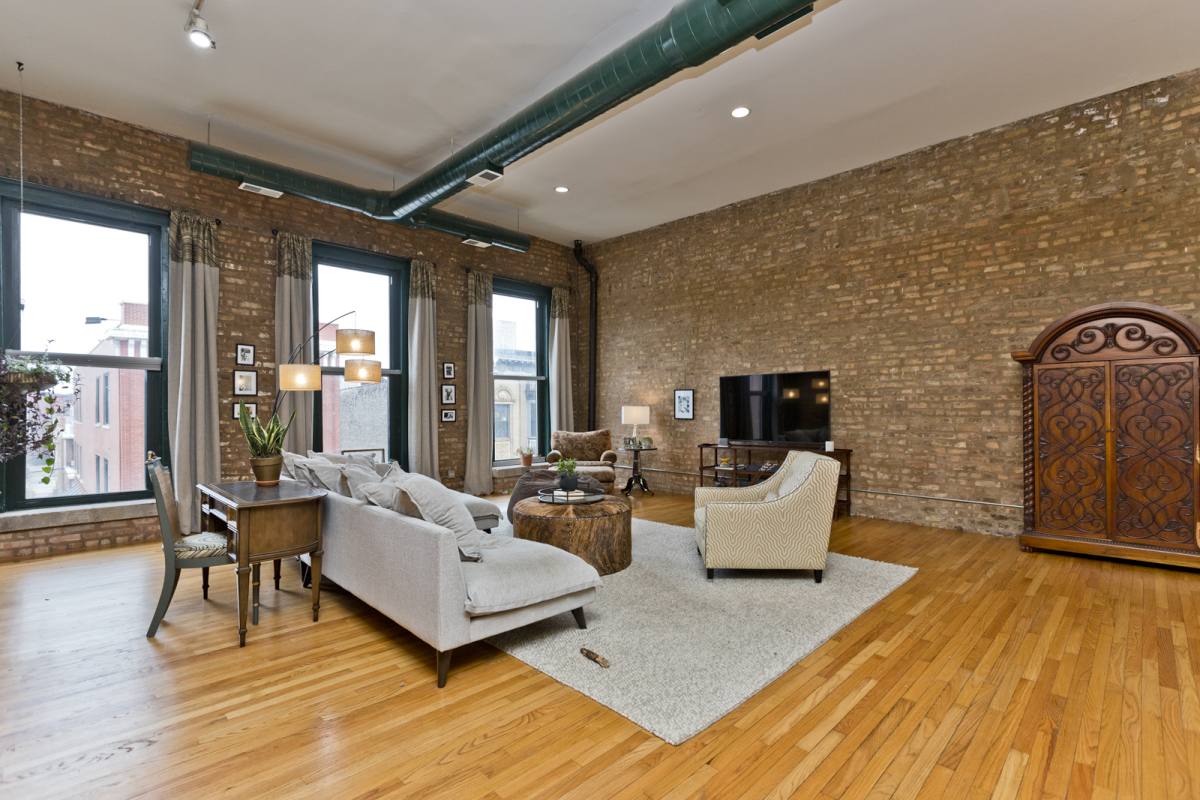 Apartment for rent at 1470 N Milwaukee Ave #3, Chicago, IL 60622