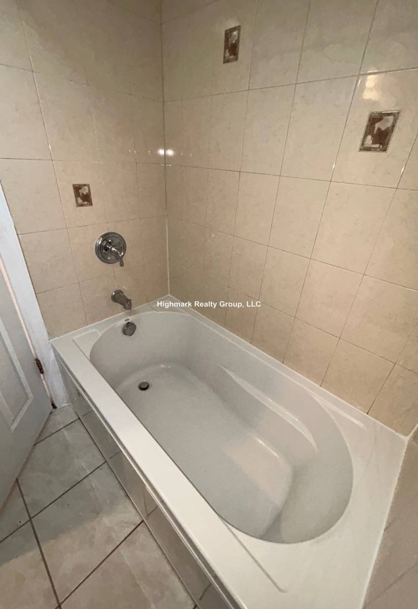 Apartment for rent at 4542 W George #2, Chicago, IL 60641