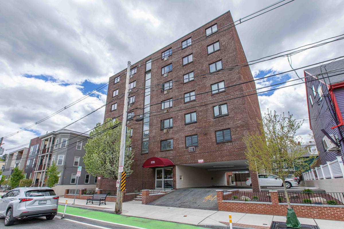 Apartment for rent at 278 Beacon #24, Somerville, MA 02143