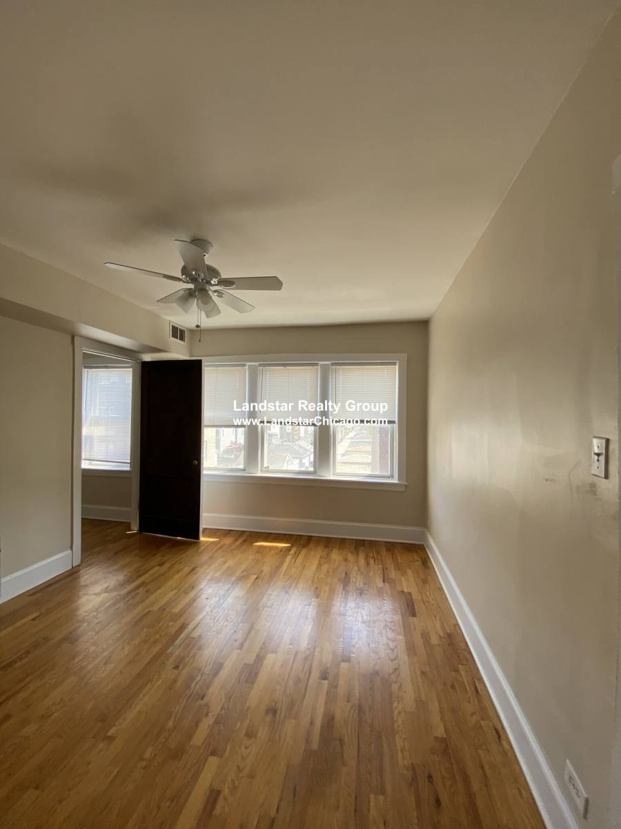 Apartment for rent at 3050 W Berteau #2, Chicago, IL 60618