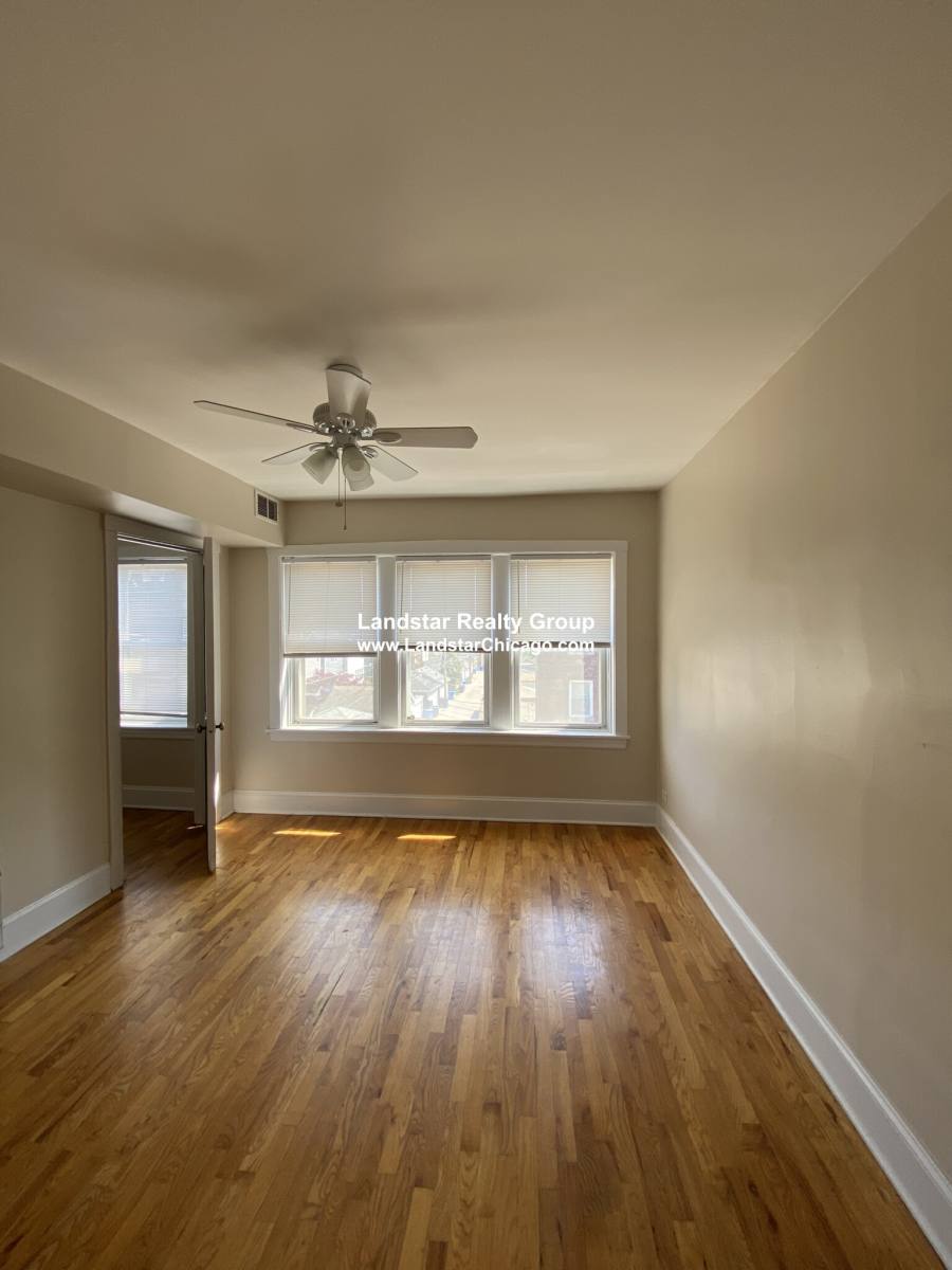 Apartment for rent at 3050 W Berteau #2, Chicago, IL 60618