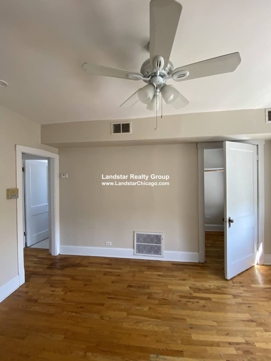 Apartment for rent at 3050 W Berteau #2, Chicago, IL 60618
