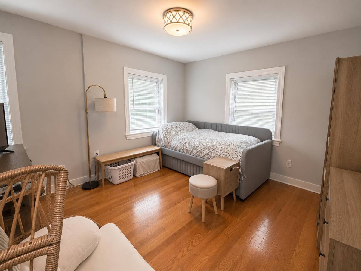 Townhouse for rent at 33 Middle St #A, Newton, MA 02458