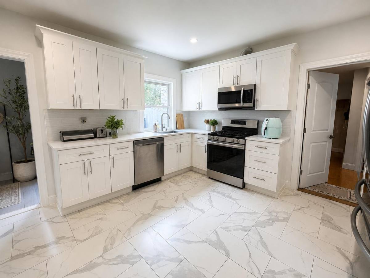 Townhouse for rent at 33 Middle St #A, Newton, MA 02458