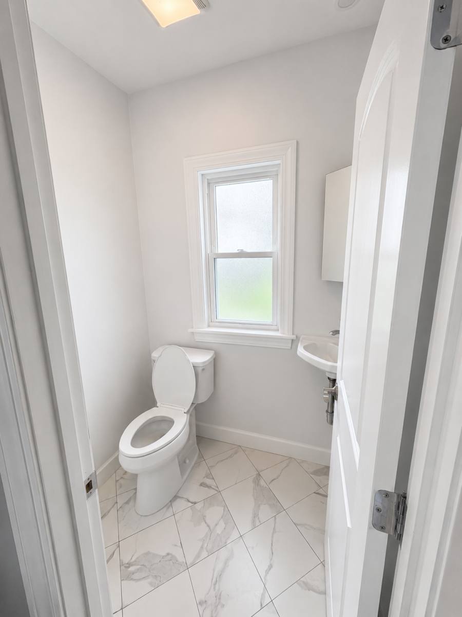 Townhouse for rent at 33 Middle St #A, Newton, MA 02458