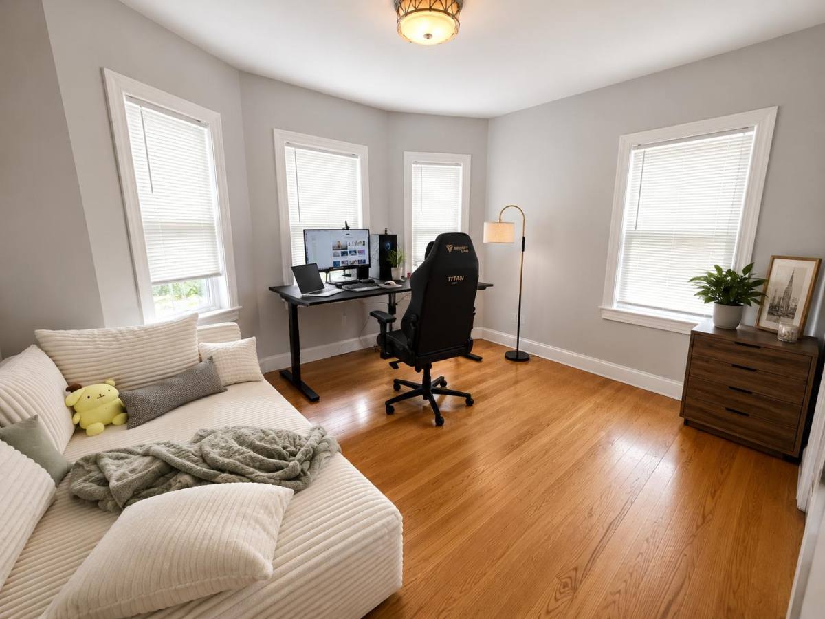 Townhouse for rent at 33 Middle St #A, Newton, MA 02458