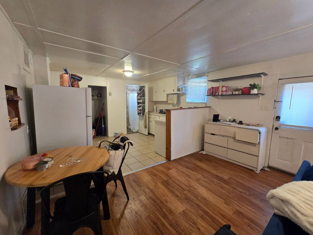 Apartment for rent at 911-915 Broadway, Boulder, CO 80302