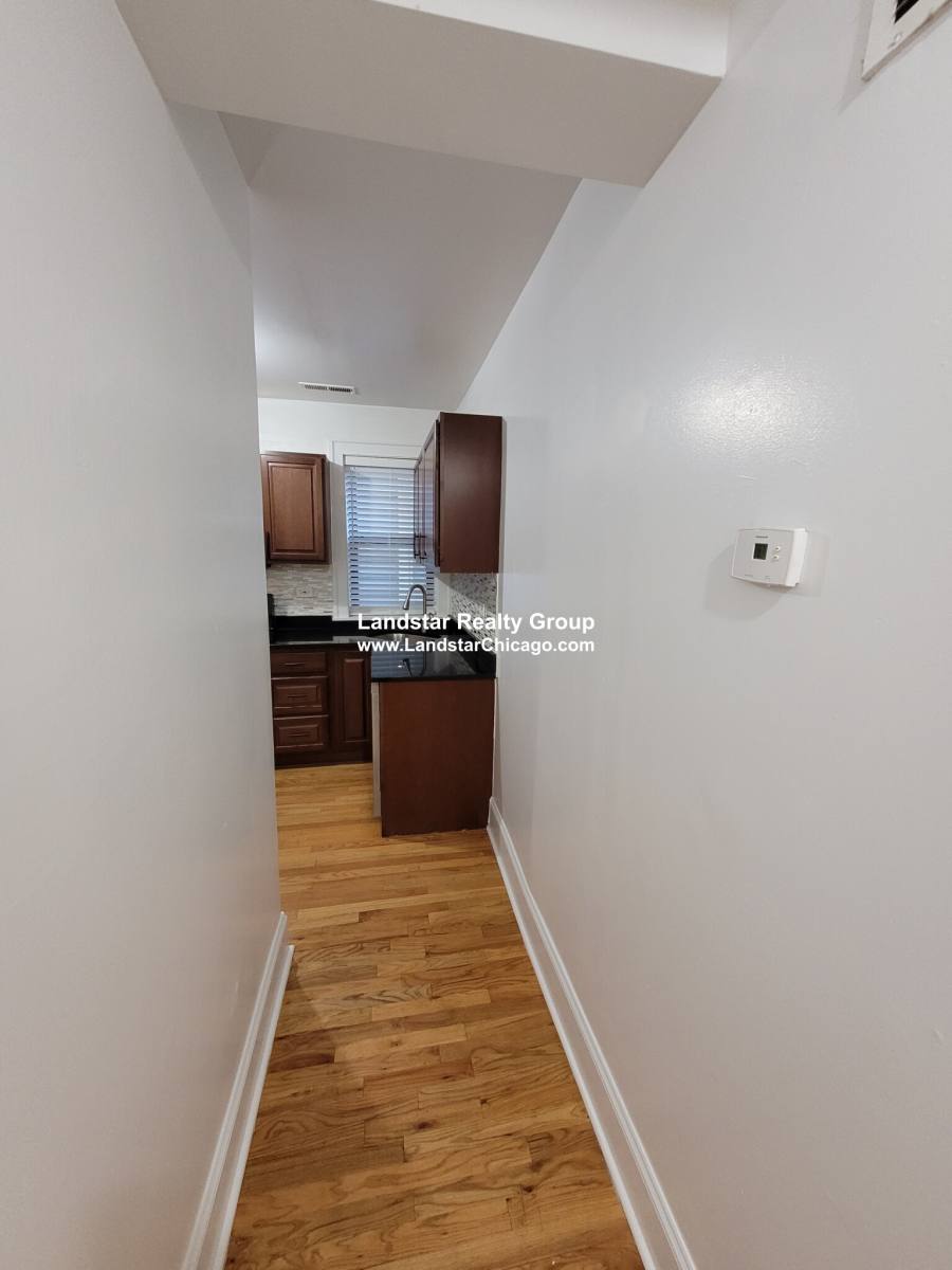 Apartment for rent at 716 Reba #3S, Evanston, IL 60202