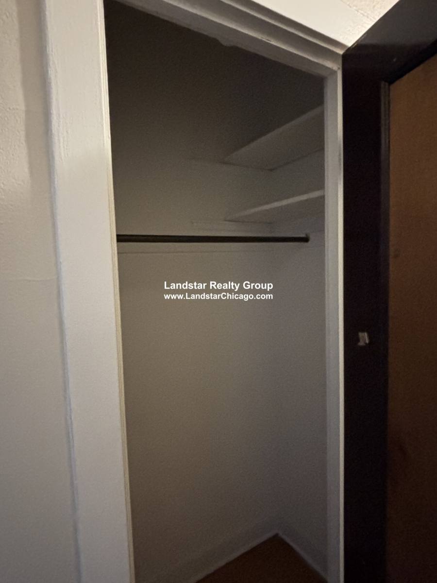 Apartment for rent at 800 Washington #2, Evanston, IL 60202