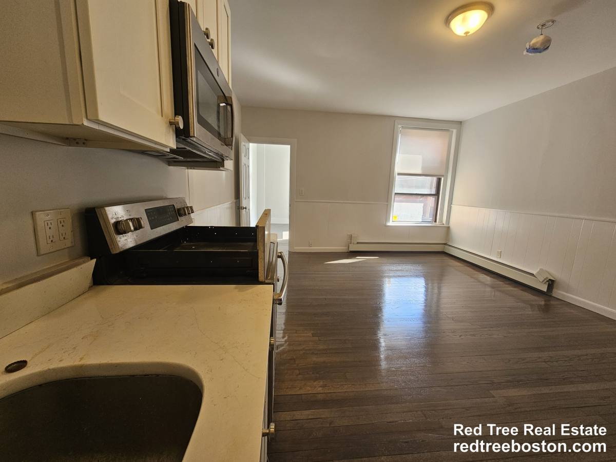 Apartment for rent at 499 Beacon St #9, Boston, MA 02215