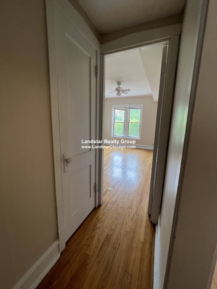 Apartment for rent at 5131 Damen #3, Chicago, IL 60625