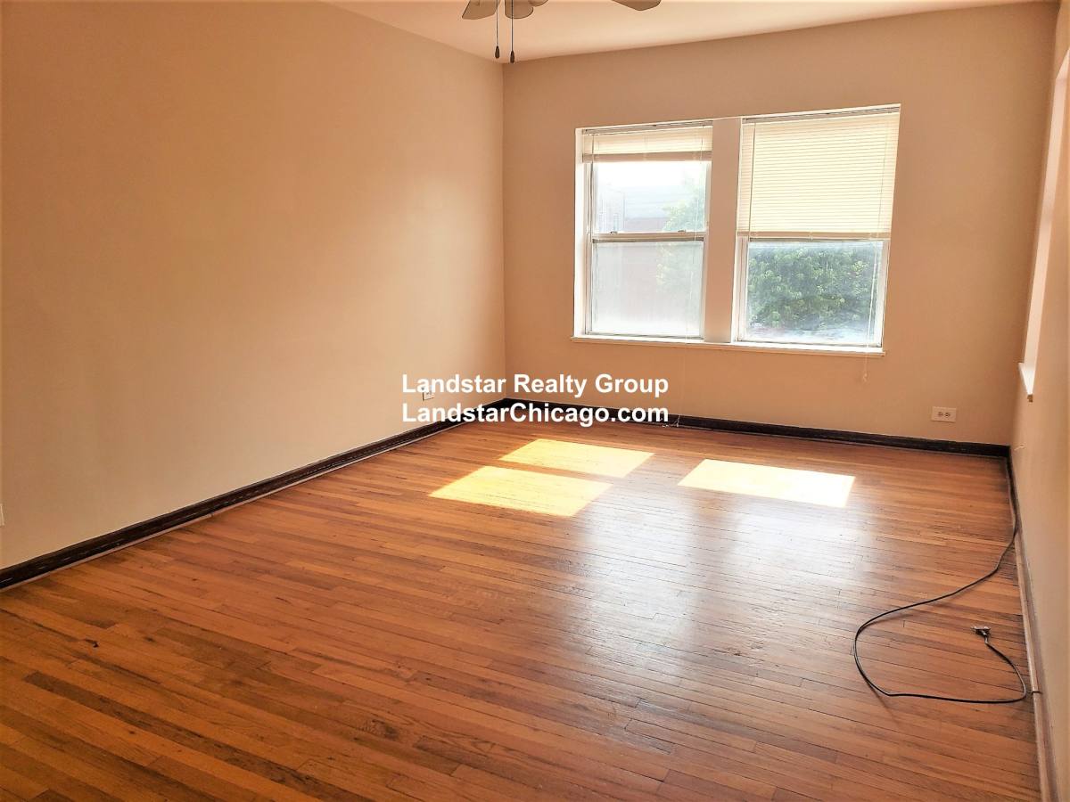 Apartment for rent at 3151 W Argyle #1N, Chicago, IL 60625