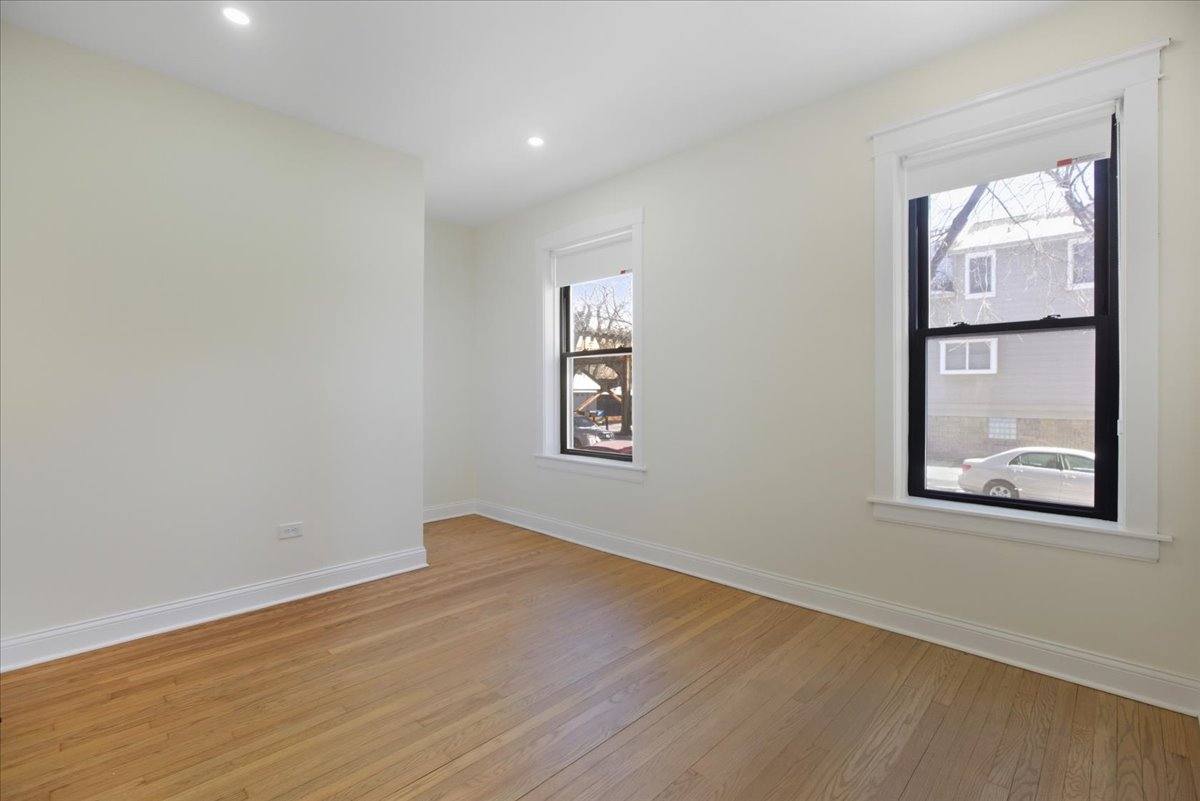Apartment for rent at 4636 N Hamilton Ave #2, Chicago, IL 60625