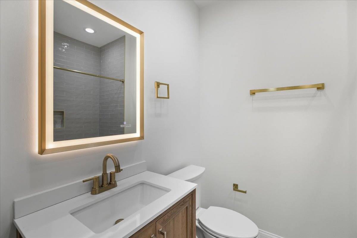 Apartment for rent at 4636 N Hamilton Ave #2, Chicago, IL 60625
