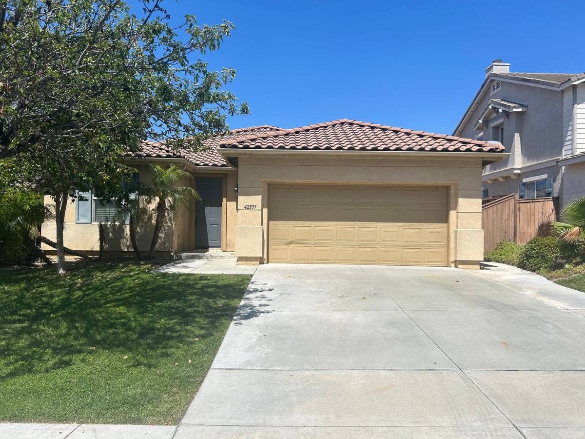 House for rent at 42557 Drennon Court, Temecula, CA 92592