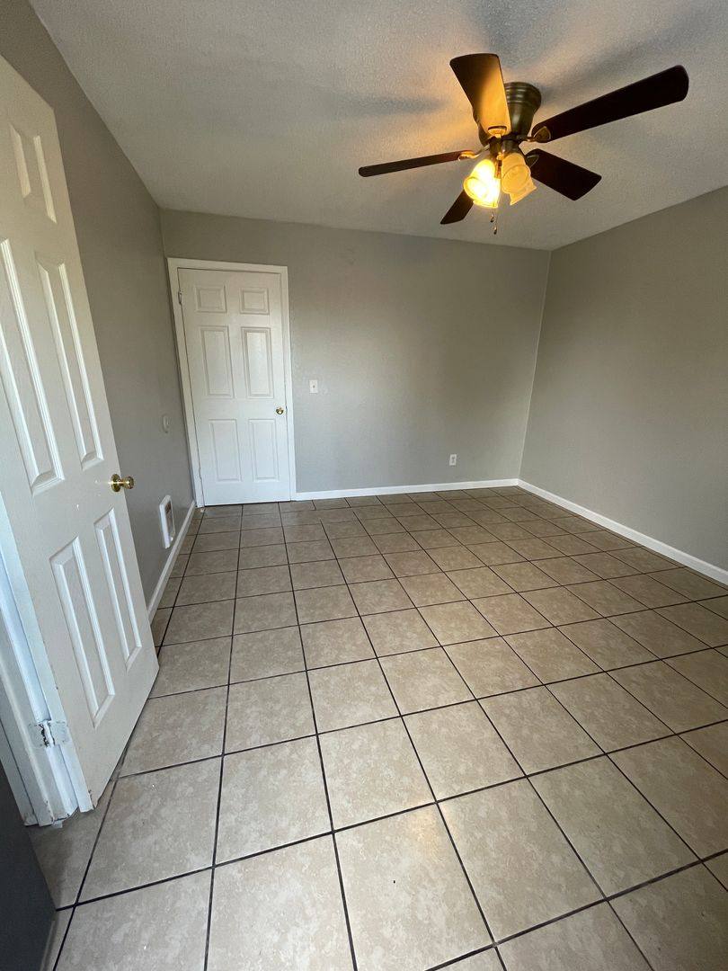 Apartment for rent at 5700 Canyon Dr, Amarillo, TX 79109