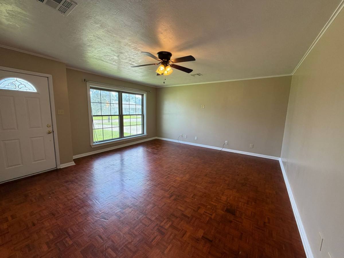 House for rent at 155 Heather St, Lake Charles, LA 70605