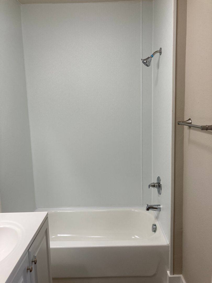 House for rent at 1924 Martin Luther King Jr Parkway, Des Moines, IA 50314