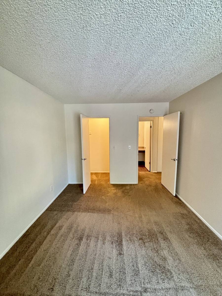 Apartment for rent at 3950 SW 102nd Ave, Beaverton, OR 97005