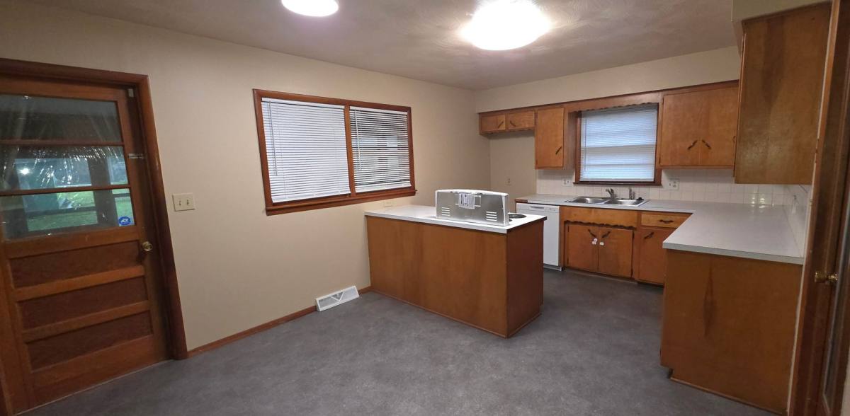House for rent at 2223 N Link, Springfield, MO 65803