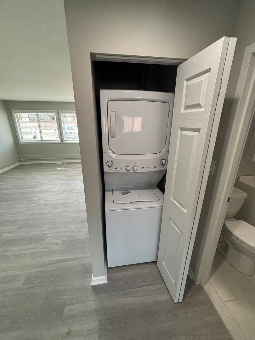 Apartment for rent at 760-764 Main St, Antioch, IL 60002