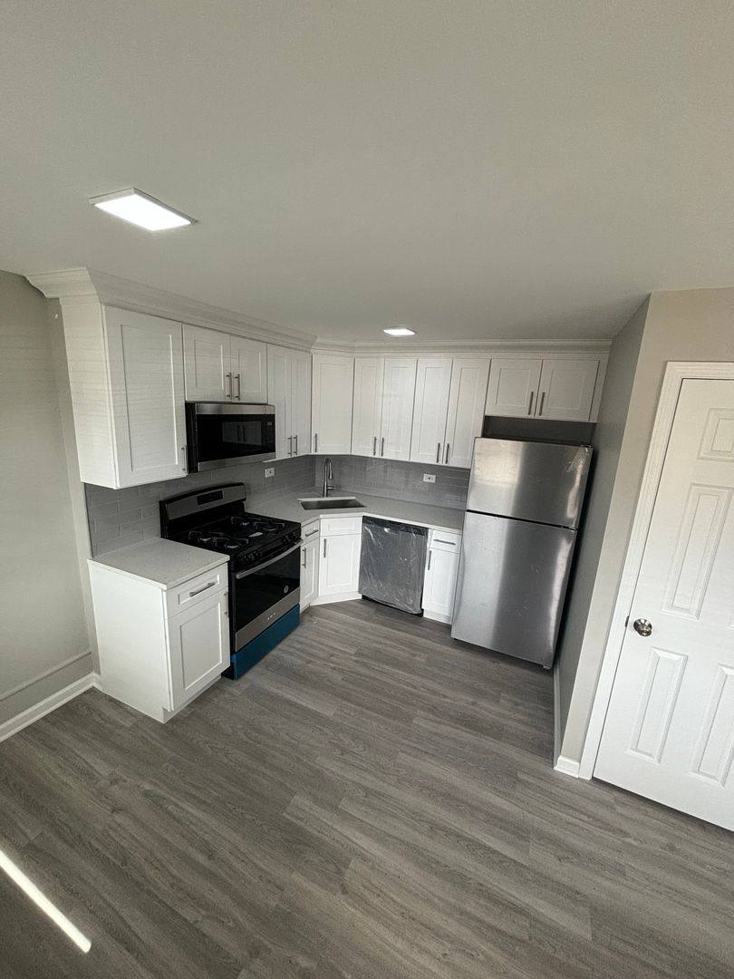Apartment for rent at 760-764 Main St, Antioch, IL 60002