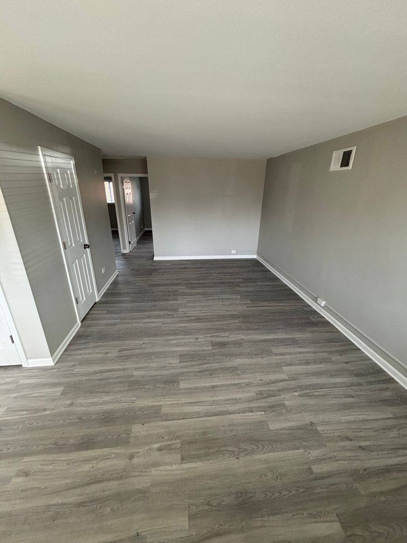 Apartment for rent at 760-764 Main St, Antioch, IL 60002
