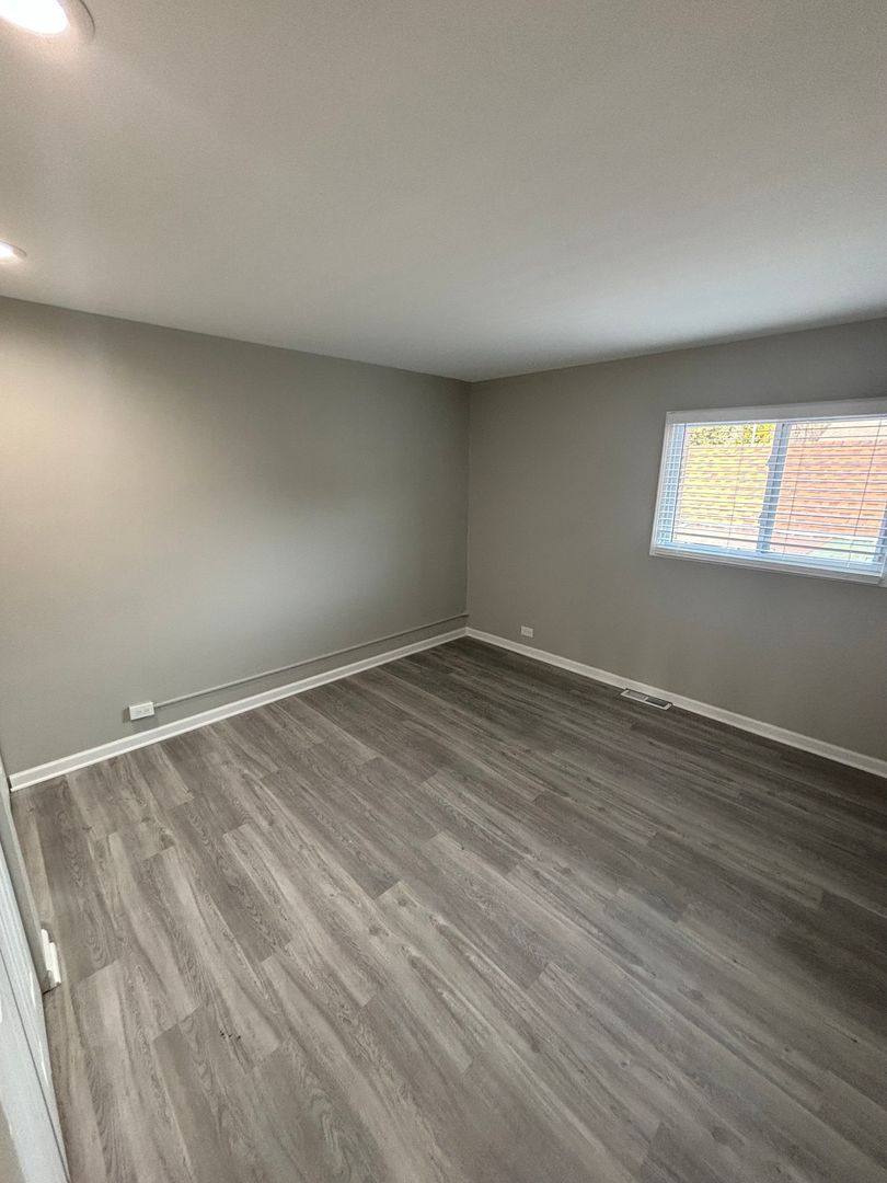 Apartment for rent at 760-764 Main St, Antioch, IL 60002