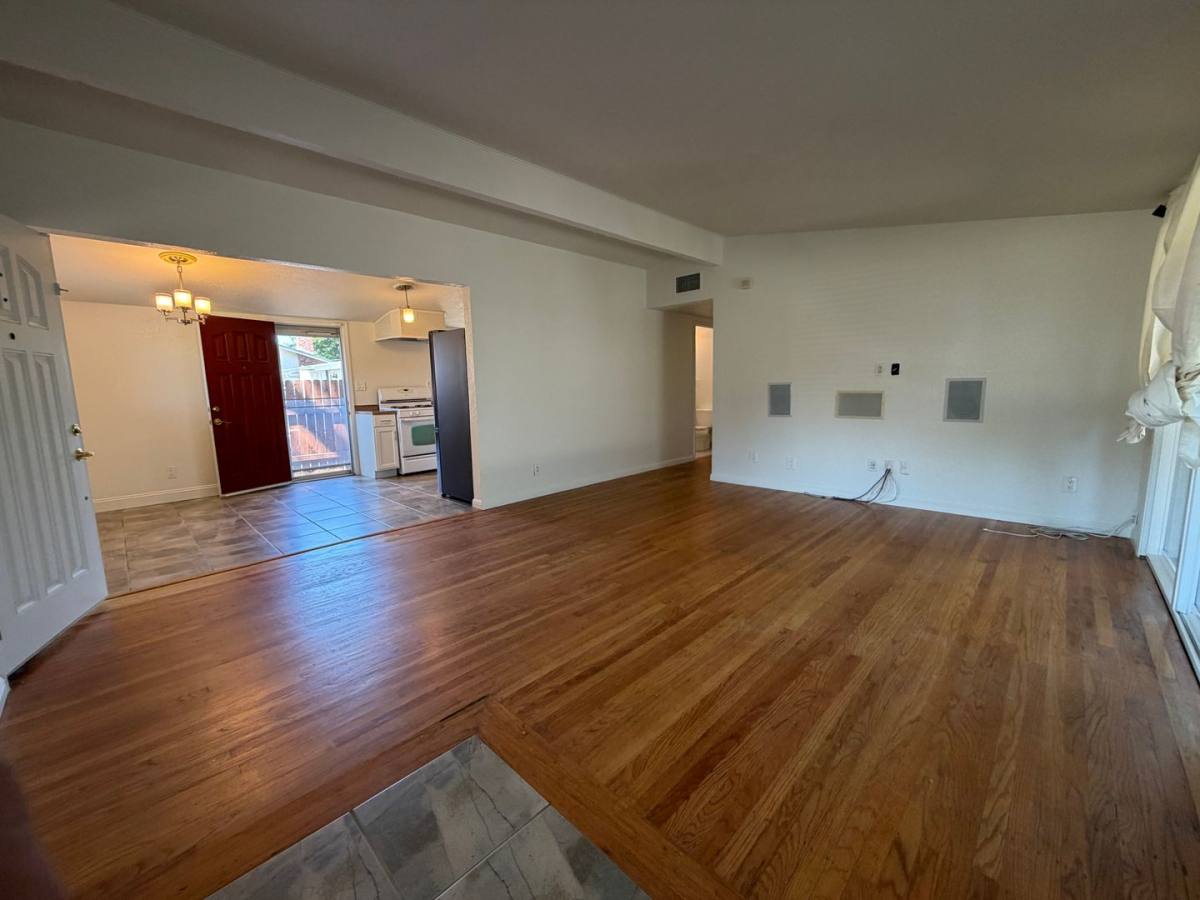 House for rent at 8945 Fashion Dr, Sacramento, CA 95826