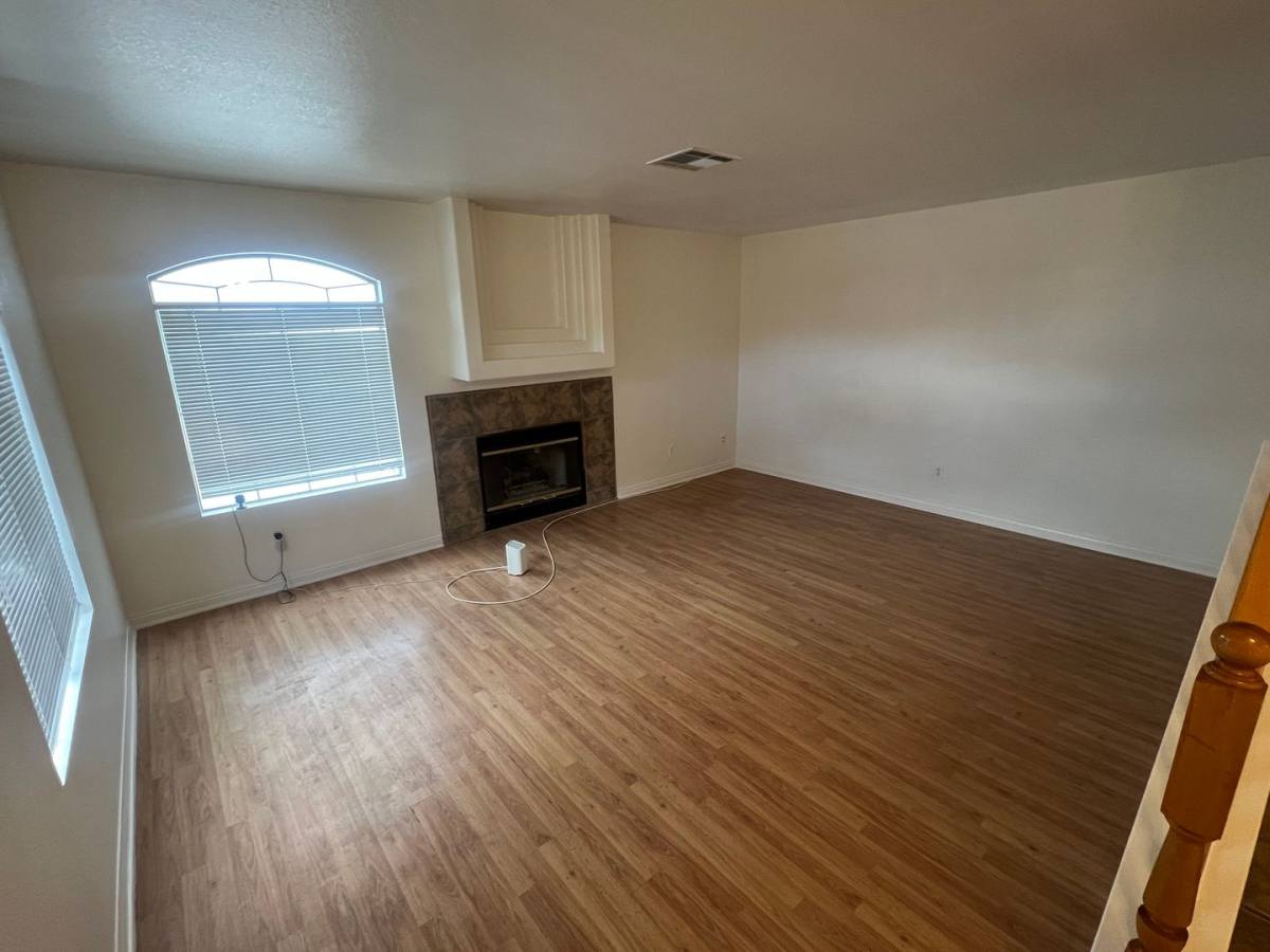 Townhouse for rent at 8112 Autumn Star Ave, Las Vegas, NV 89145