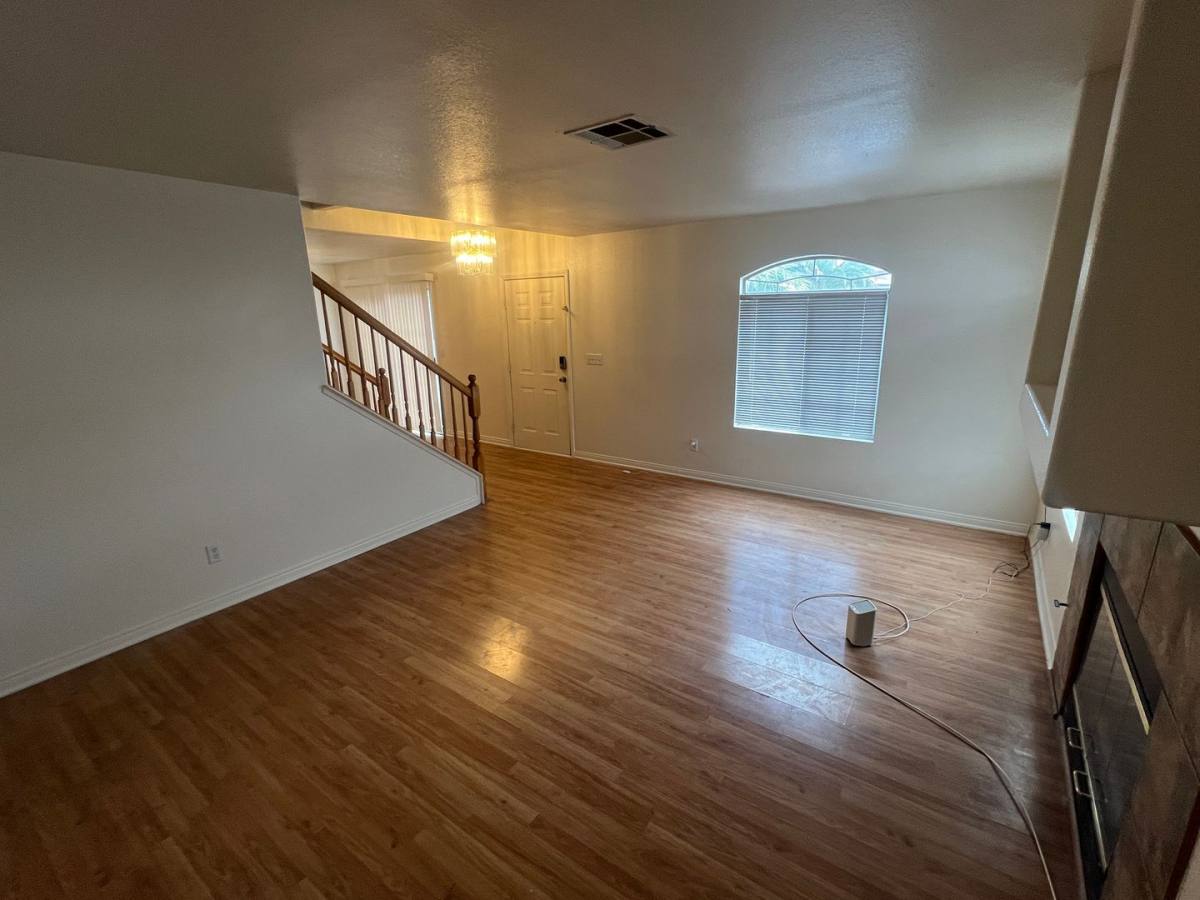 Townhouse for rent at 8112 Autumn Star Ave, Las Vegas, NV 89145