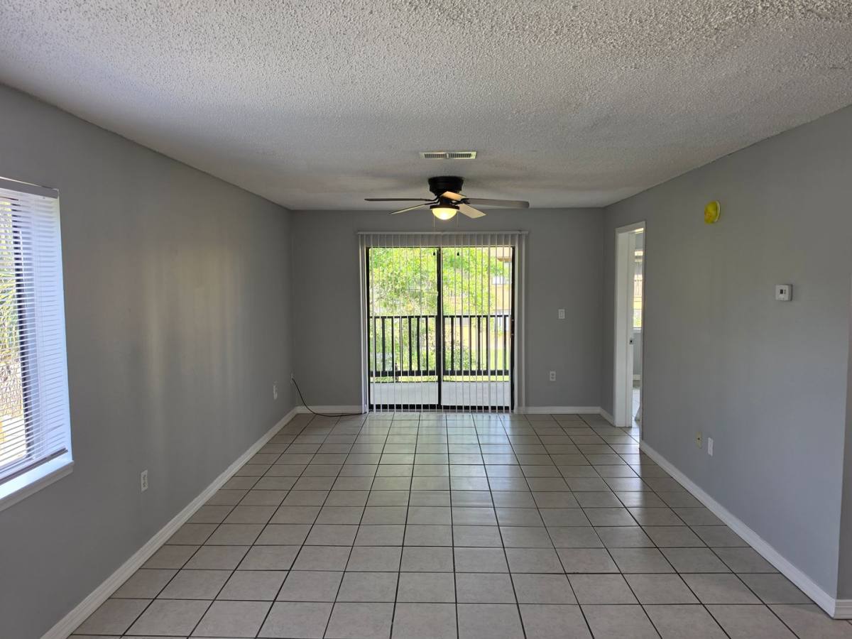 Apartment for rent at 2526 S Oak Ave, Sanford, FL 32773