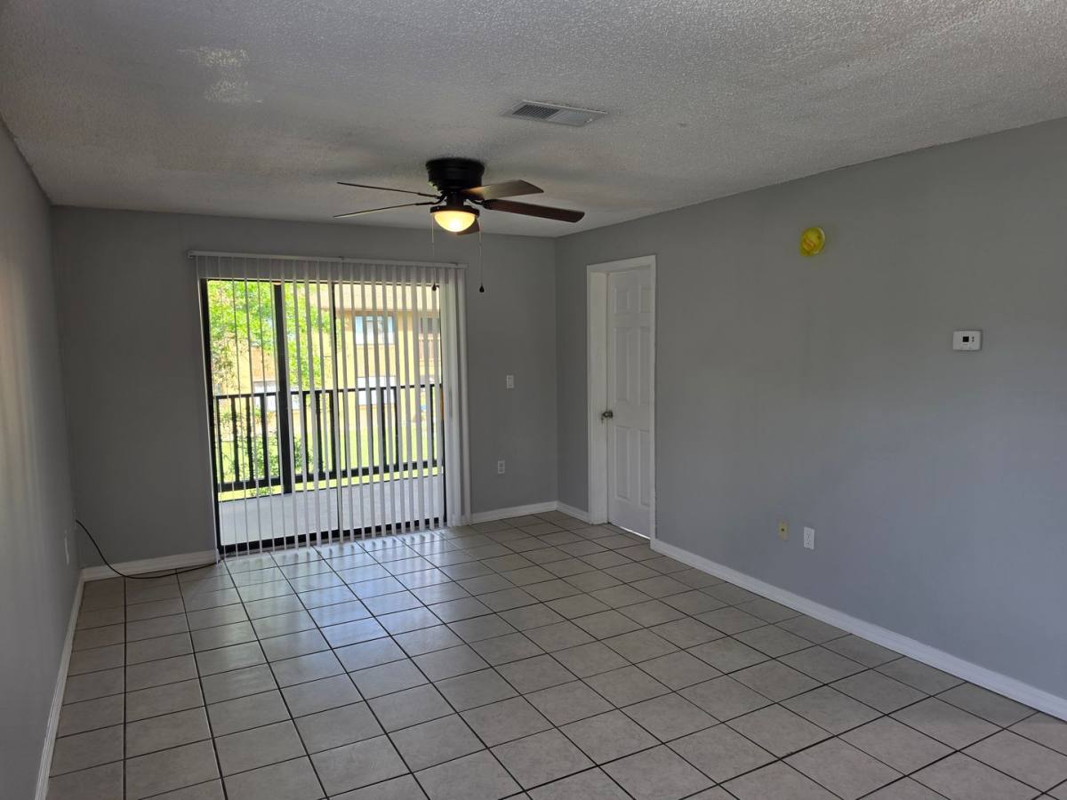 Apartment for rent at 2526 S Oak Ave, Sanford, FL 32773
