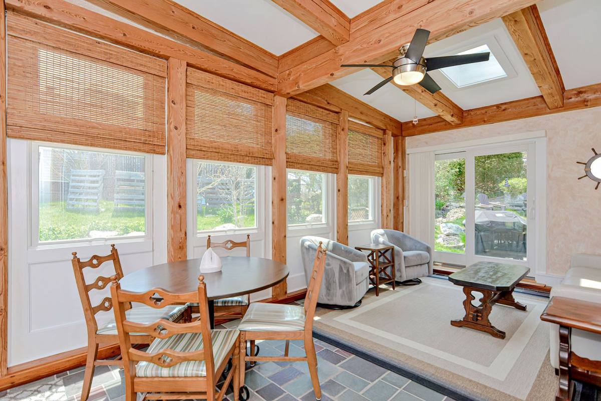 House for rent at 16 Warwick Rd, Gloucester, MA 01930