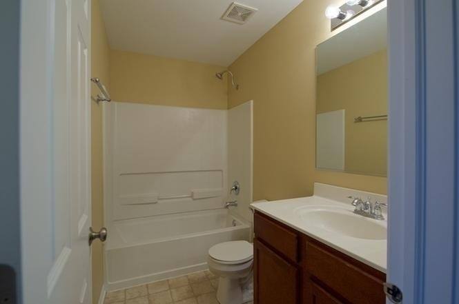 Townhouse for rent at 25243 Colligan St, Manhattan, IL 60442