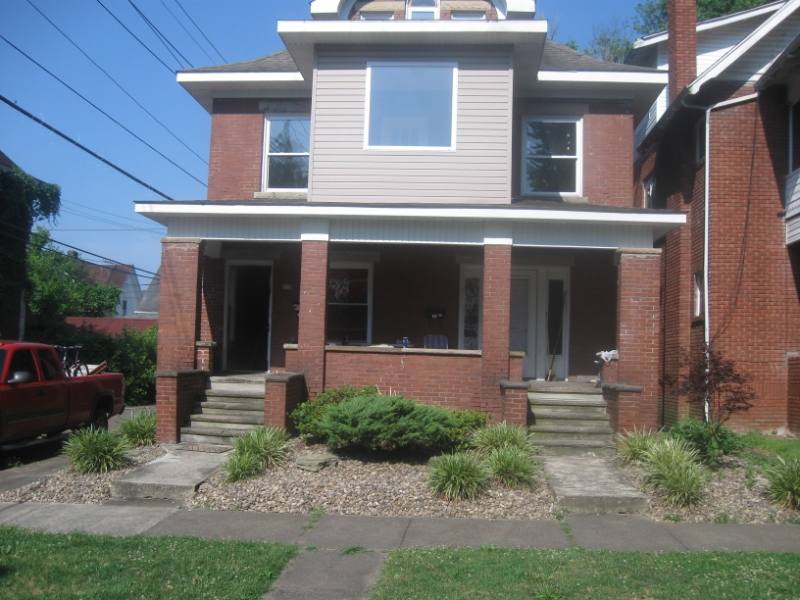 Apartment for rent at 919 13th St #2, Huntington, WV 25701